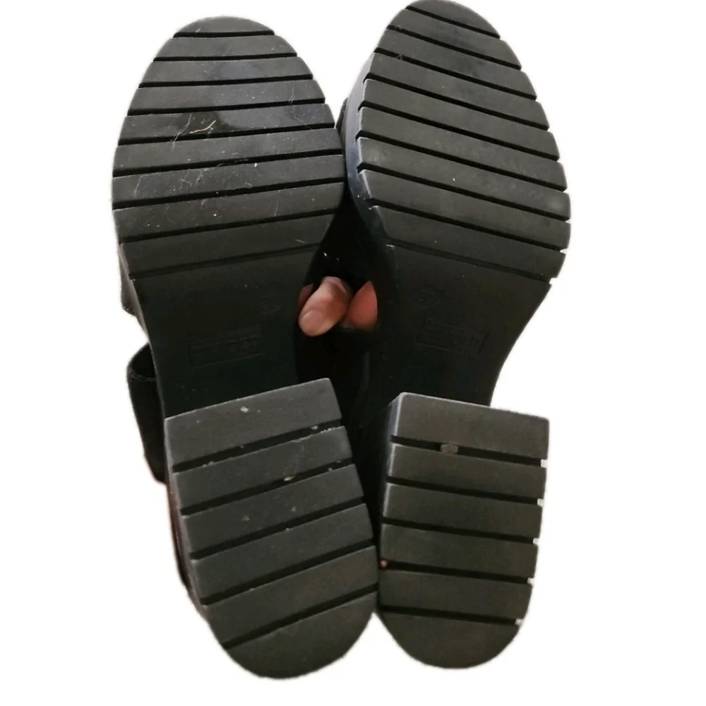 Divided Women’s Black Chunky Strappy Platform Trendy Block Heel Sandals 39